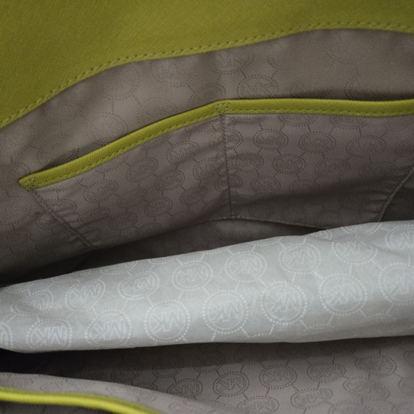 Michael Kors bag - Picture 4 of 4